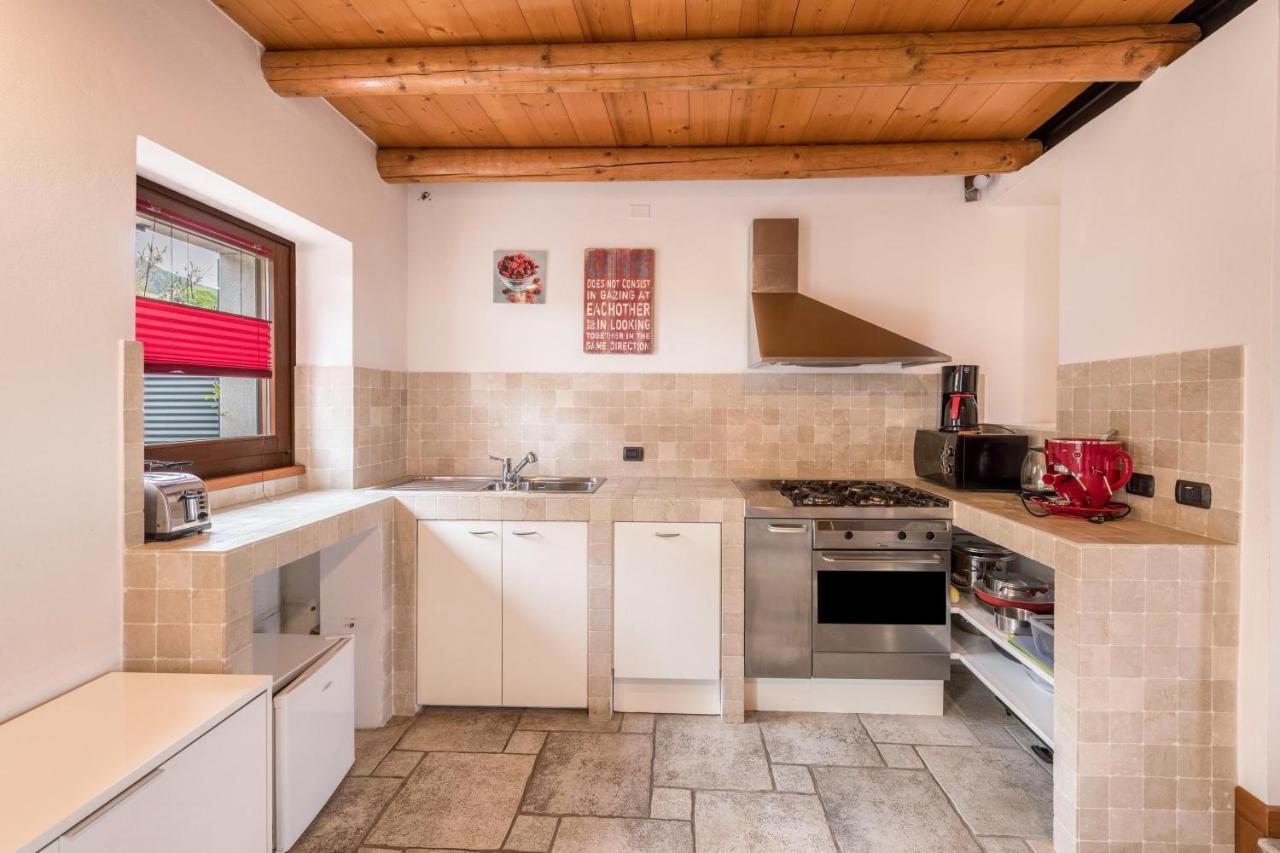 Casa Rustico Villa Costermano Bagian luar foto