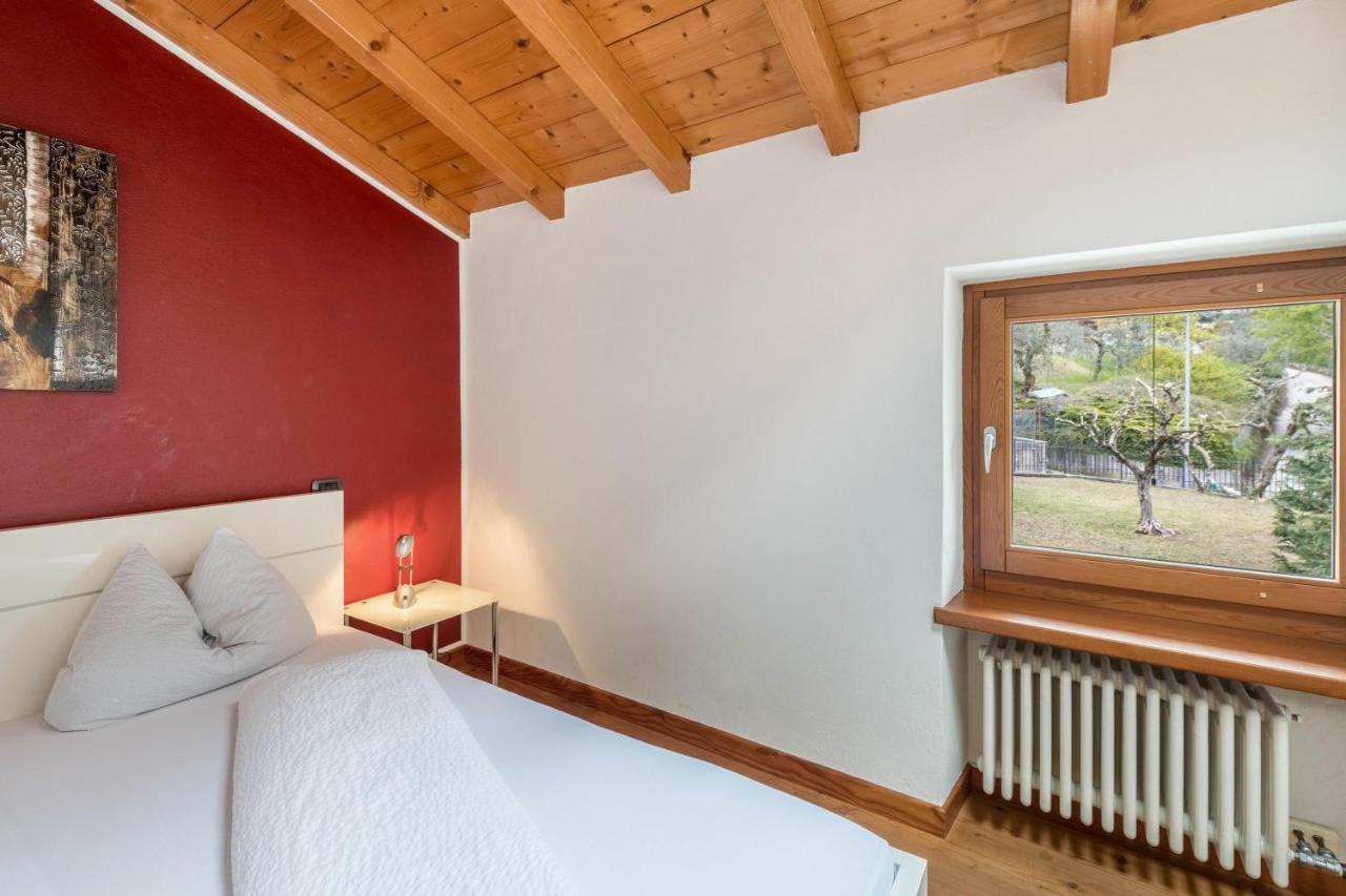Casa Rustico Villa Costermano Bagian luar foto